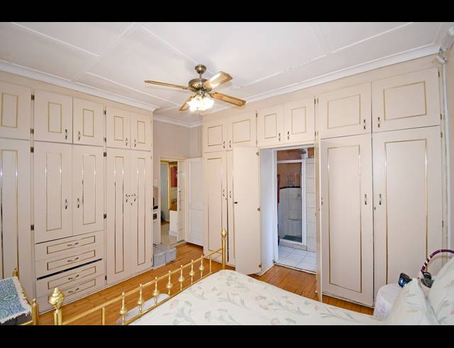 3 BEDROOM HOUSE FOR SALE IN CROSBY